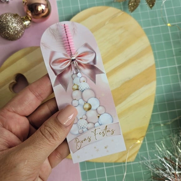 50 Cards com Escovinha de Cílios Natal
