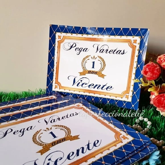 Adesivo Pega Varetas Tema Coroa