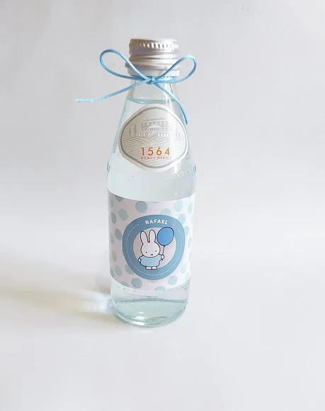 Água Mineral Italiana Acqua Panna Personalizada