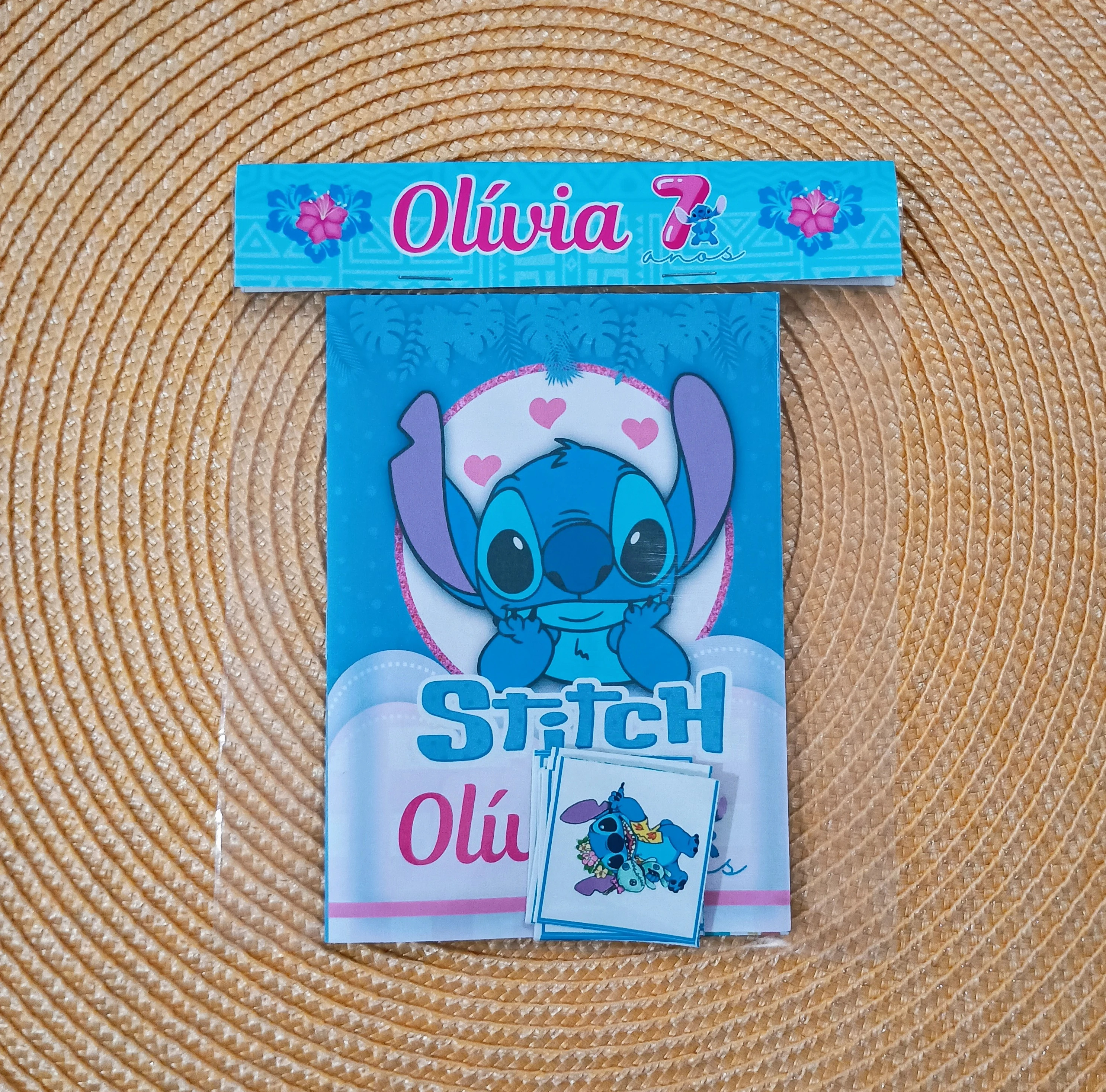 Álbum de Figurinhas e Livrinho de Colorir Stitch Menina