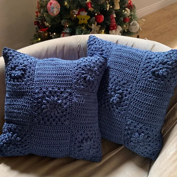 Almofada Crochê em Linha - 40 x 40cm Cor Única