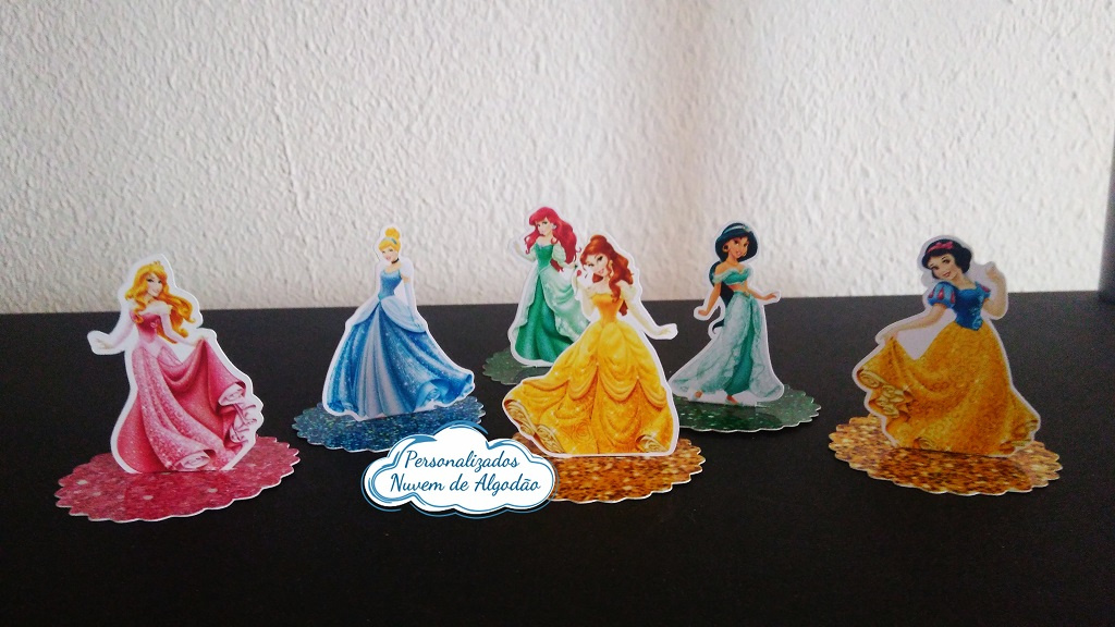 Aplique 3d de latinha Princesas