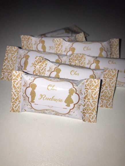 Balinha Personalizada Chá Revelação Dourado
