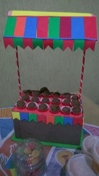 Enfeite de mesa Barraquinha porta doces
