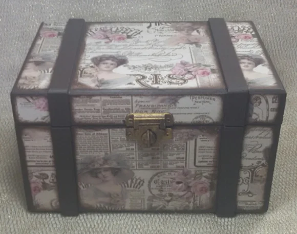 Baú Vintage em MDF Multiuso Decorado com Scrap