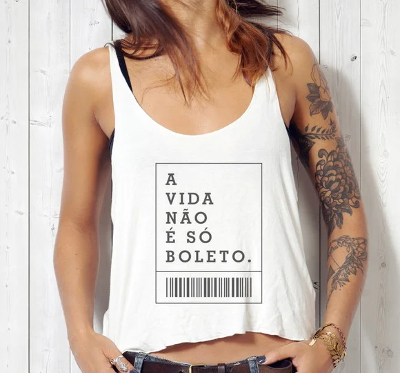 Blusa Cropped A Vida Não é Só Boleto