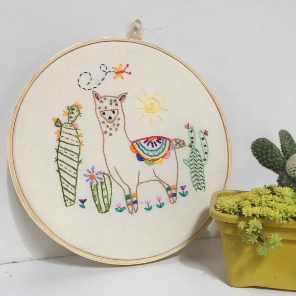 Bordado em Bastidor - Alpaca