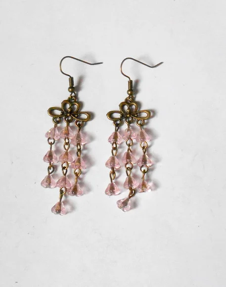 Brinco Flor Rosa Cristal Theco com Gancho Ouro Velho