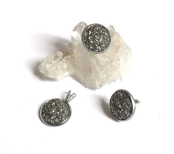 Conjunto Brincos Pino e Pingente Aço Inox Simulação de Druza