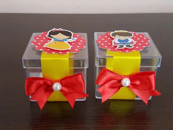 Caixa acrilico Branca de Neve