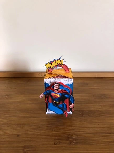 Caixa Com Alça Superman