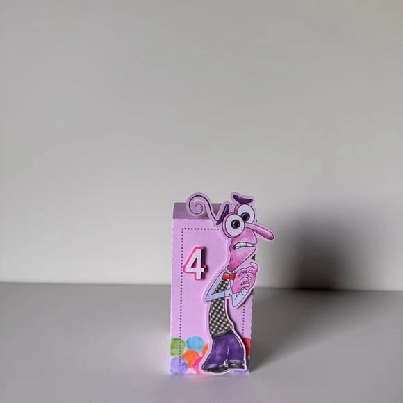 Caixa Cubo Alta Divertidamente