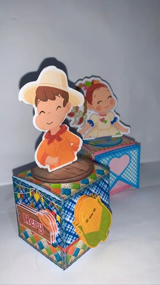 Caixa Cubo Festa Junina Menino