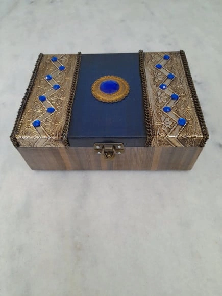 Caixa em mdf Azul Marinho Decorado com Latonagem