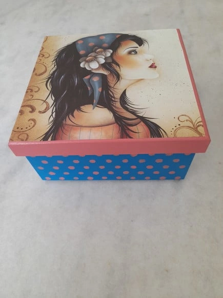 Caixa em mdf para Joia/biju Azul e Rosa com Dama