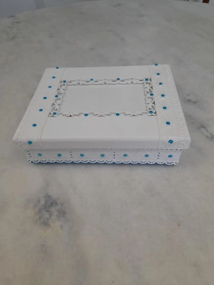 Caixa em mdf para Joia / Biju Branca e Azul c/ Divisória