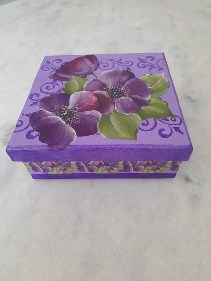 Caixa em mdf para Joia/biju Lilás e Roxa Decoração Floral