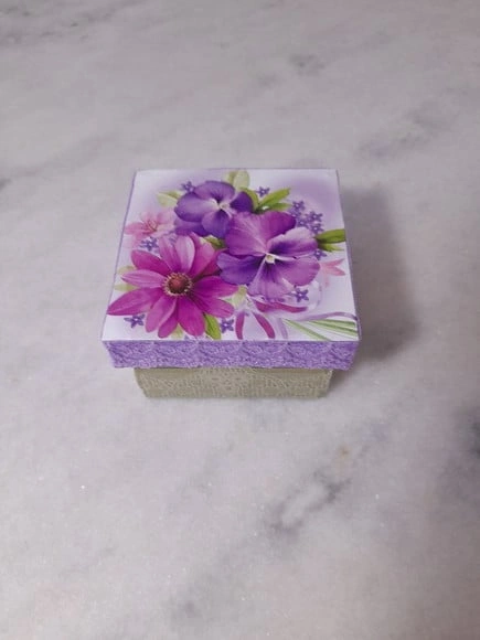 Caixa em mdf para Joia/biju Pequena Motivo Floral