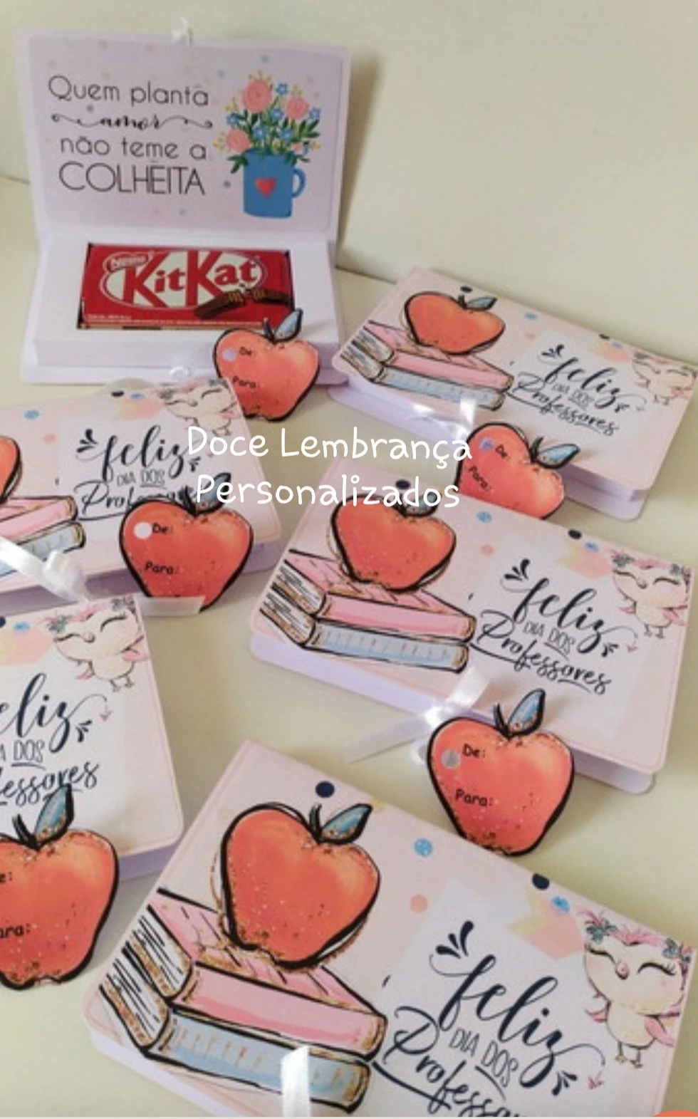 Caixa Kit Kat Rosa Personalizado lembrancinha Dia dos Professores