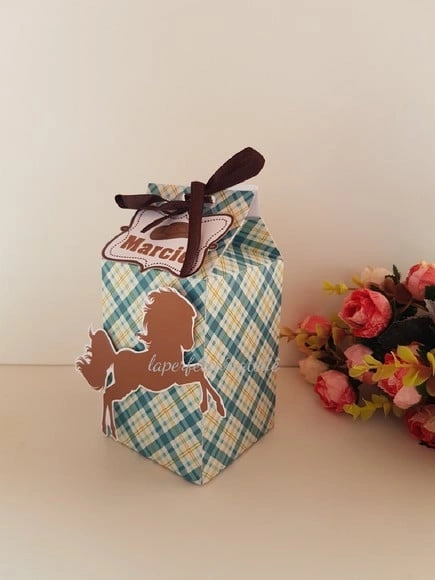 Caixa milk tema haras