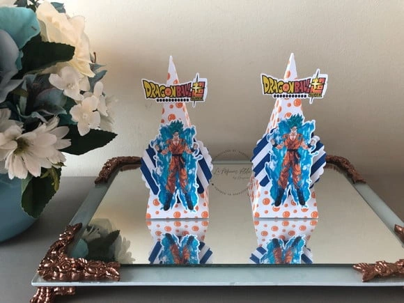 Caixa pirâmide Dragon ball