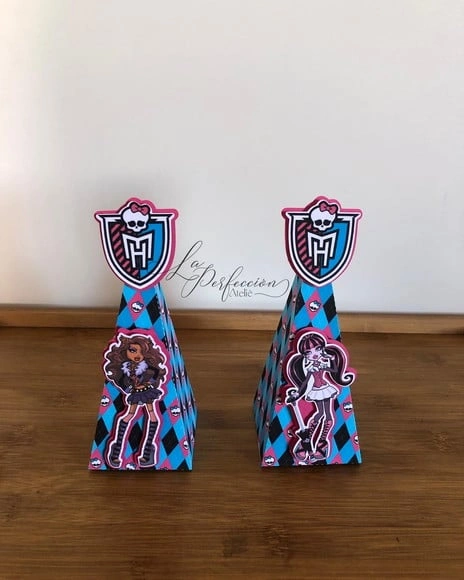 Caixa Pirâmide Monster High