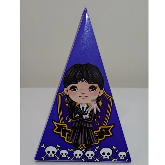 Caixa Pirâmide Personalizada Wandinha