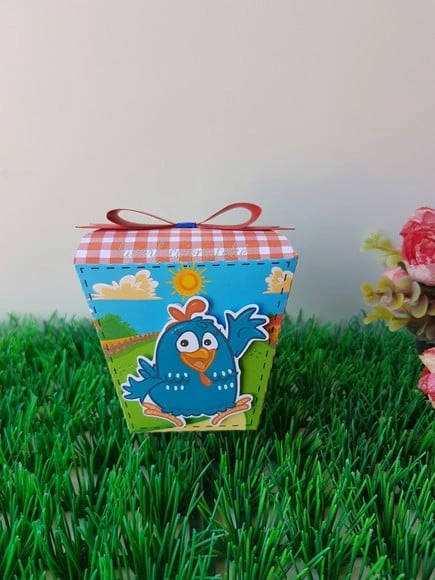Caixa sushi galinha pintadinha