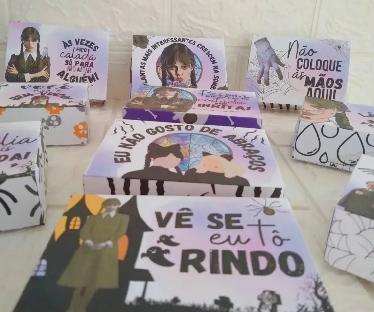 Caixas Lembrancinhas de Aniversario Wandinha Festa Caixinhas Wandinha