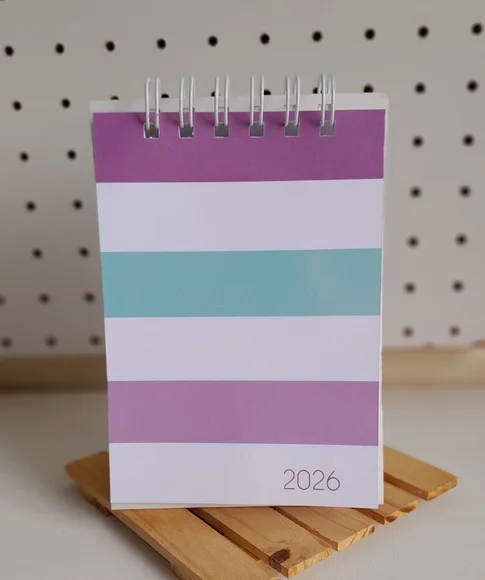 Calendário de Mesa 2026 - Tamanho A6