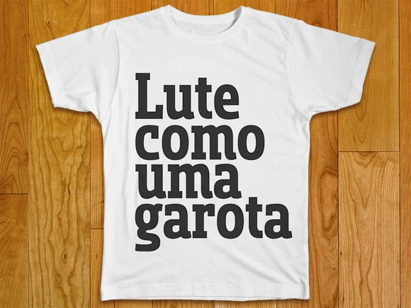 Camiseta Feminina Lute Com Uma Garota