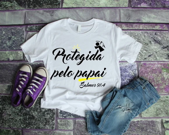 Camiseta Religiosa Protegida Pelo Papai