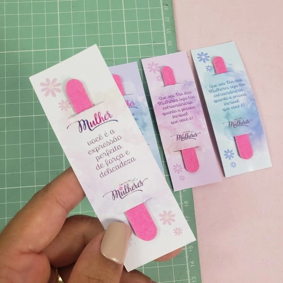 Card com Lixa de Unha Dia das Mulheres