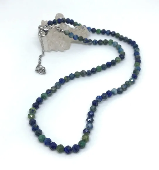 Choker Colar com Lapis Lazuli Facetadas e Aço Inox