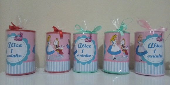 Cofrinho Personalizado Alice