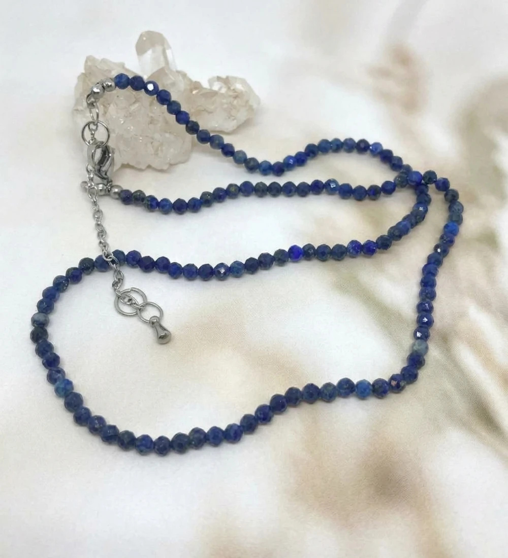 Colar Choker Lápis-Lazúli Facetado 3mm e Aço Inox