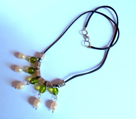 Colar cordão com Pérola e cristal Theco