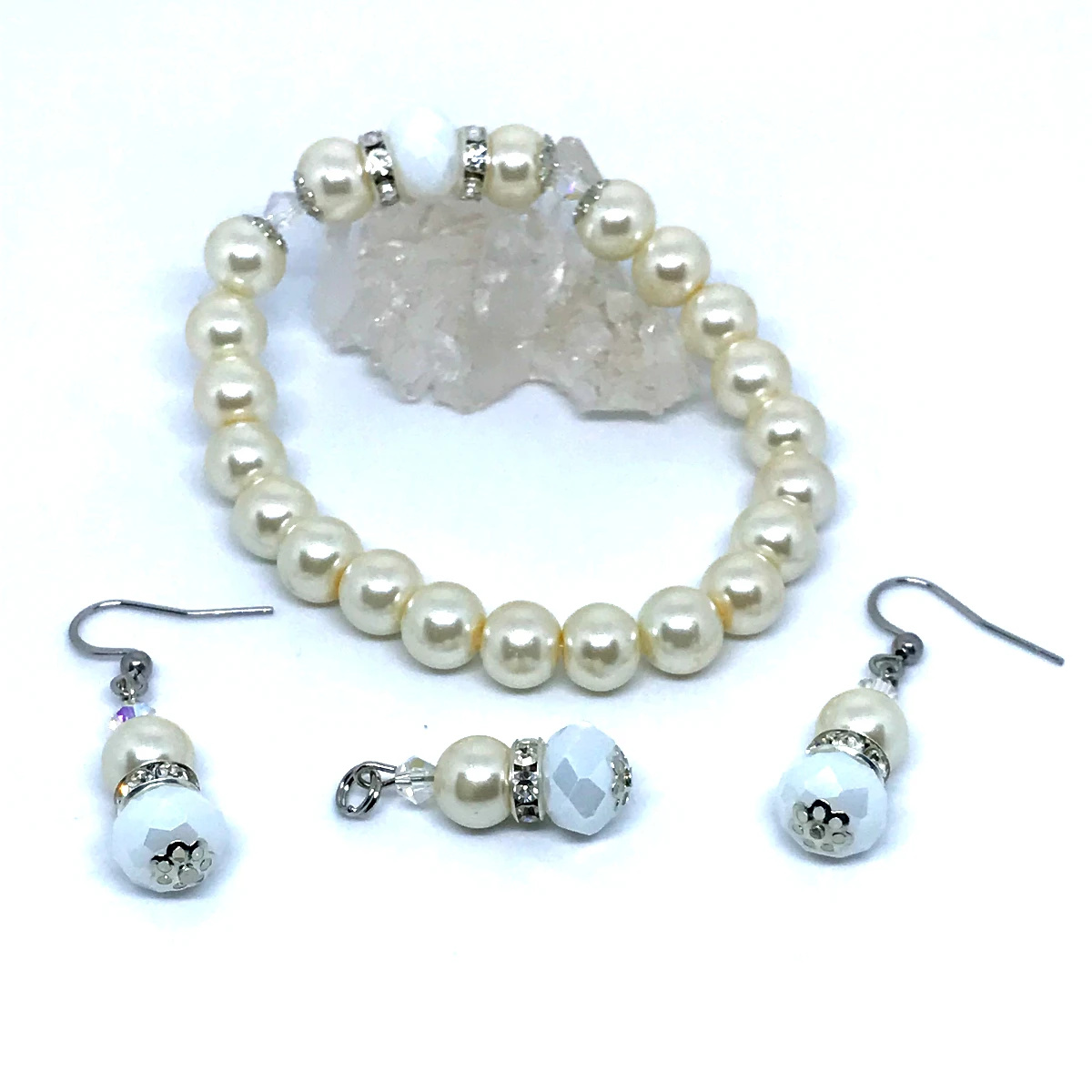 Conjunto Brilho e Elegância Clássica com Pérola de Vidro, Cristal e Inox 