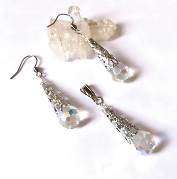 Conjunto Brinco e Pingente com Gota de Cristal e Aço Inox