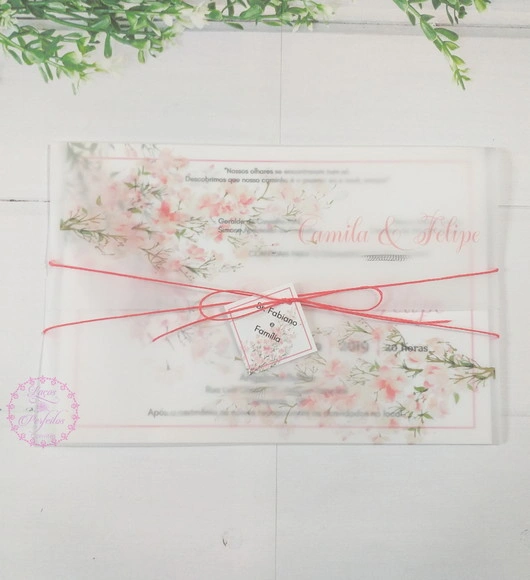 Convite Casamento com Papel Vegetal e Floral Coral