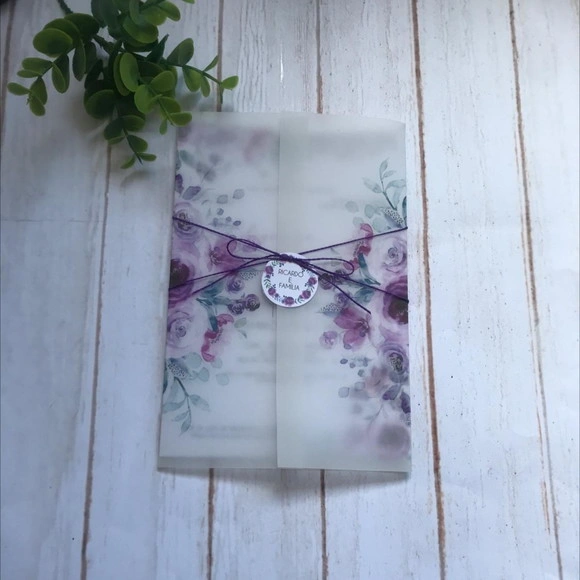 Convite Casamento Papel Vegetal e Floral Roxo e Lavanda .