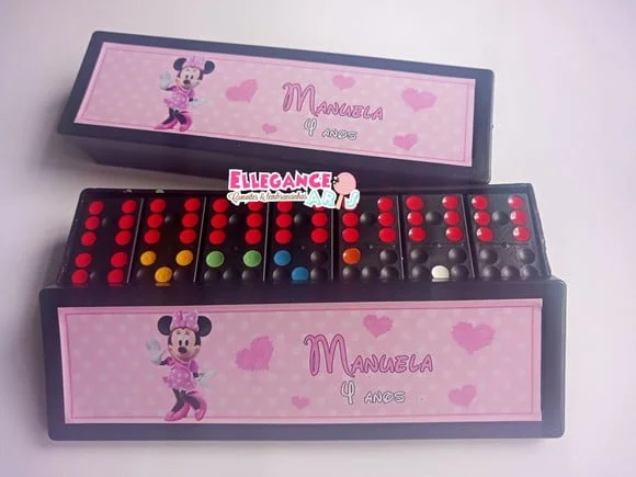 Dominó Minnie