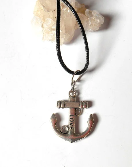 cordão colar com ancora
