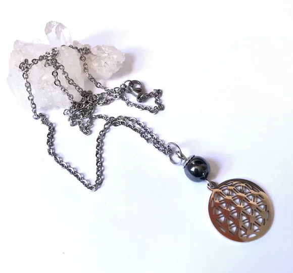 Cordão Colar em Aço Inox Pingente Flor da Vida e Hematita