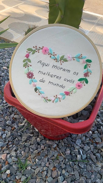 Dia das Mães e Avó - Bordado em Bastidor