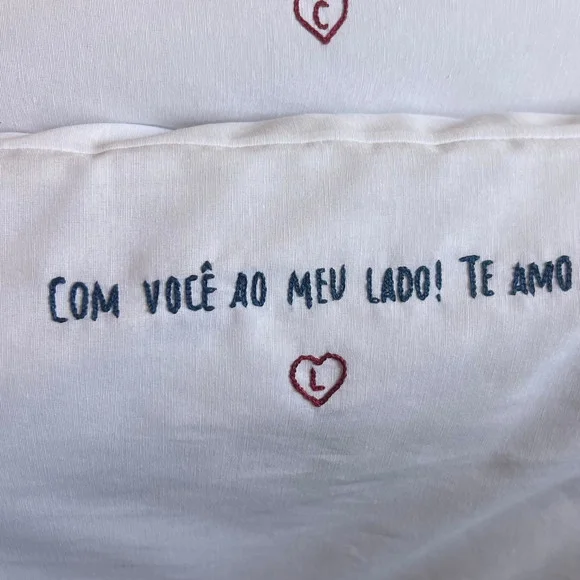 Dia dos Namorados- Kit 2 Fronhas Bordadas à Mão