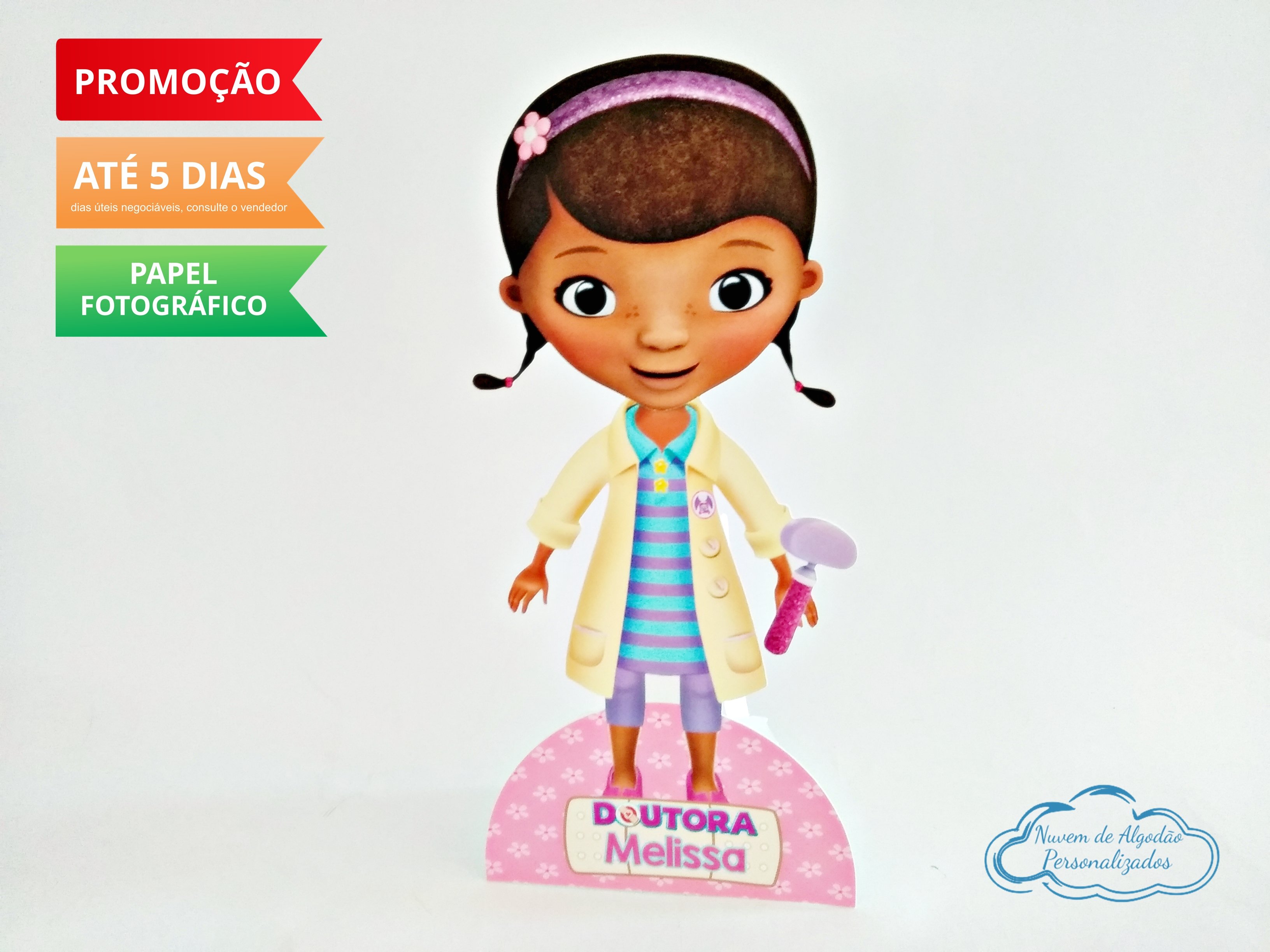 Display de mesa Dra. Brinquedos 27cm - Dottie McStuffins