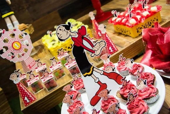 Display de Mesa - Olivia Palito e Popeye
