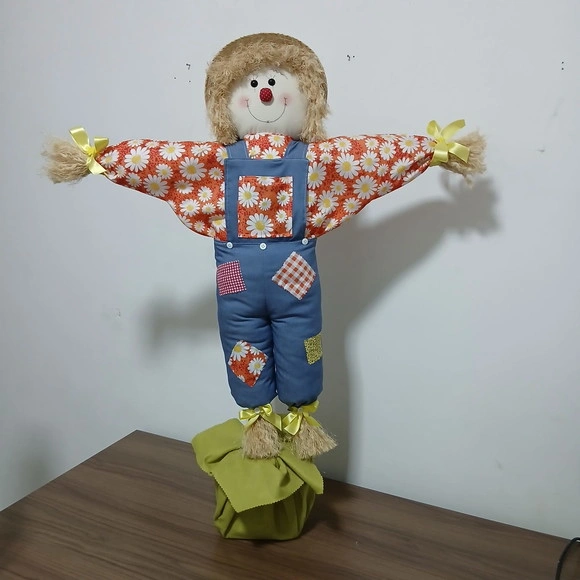 Espantalho Decoração Junina