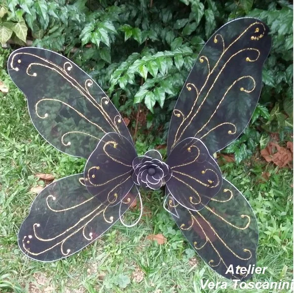 Fantasia de borboleta preta infantil